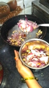 Smooth Onion and Cashew Paste Prepared for White Chicken Recipe